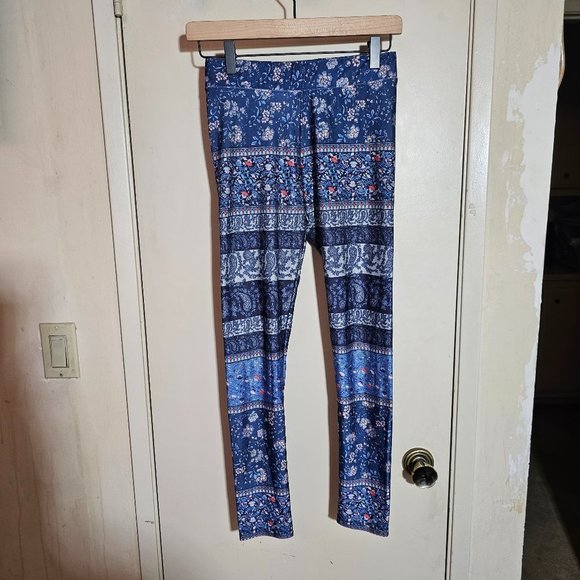American Eagle Outfitters Hi-Rise Boho Leggings In Floral/Paisley Multi - Picture 1 of 3
